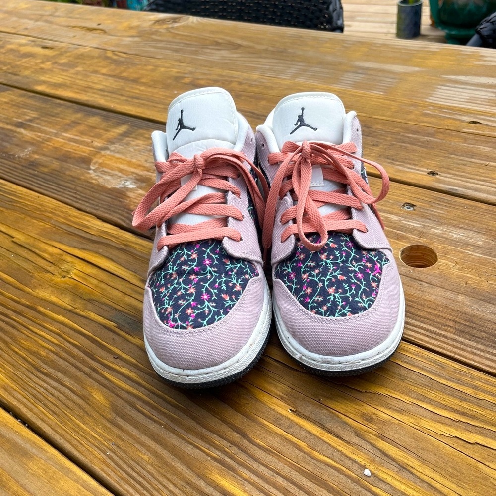 Jordan Kids Sneakers with Floral and Pink Accents - Air Jordan Nike